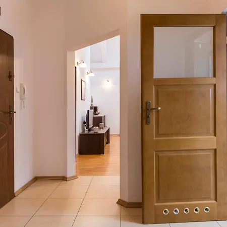 Udanypobyt Z Basenem *