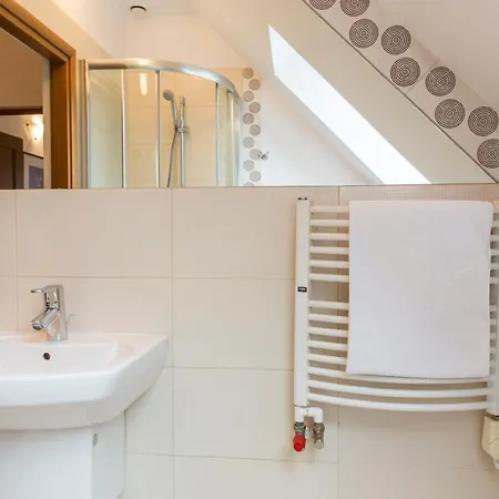 Udanypobyt Z Basenem Apartament